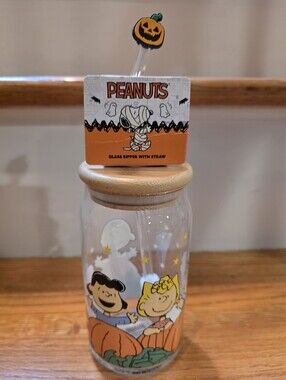 Peanuts Glass Sipper with Straw - Orange Pumpkin Snoopy Lucy Charlie Brown